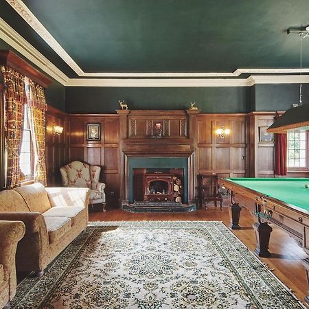 Equestrian Manor Villa อัพตัน อะพอน แซเวิร์น ภายนอก รูปภาพ