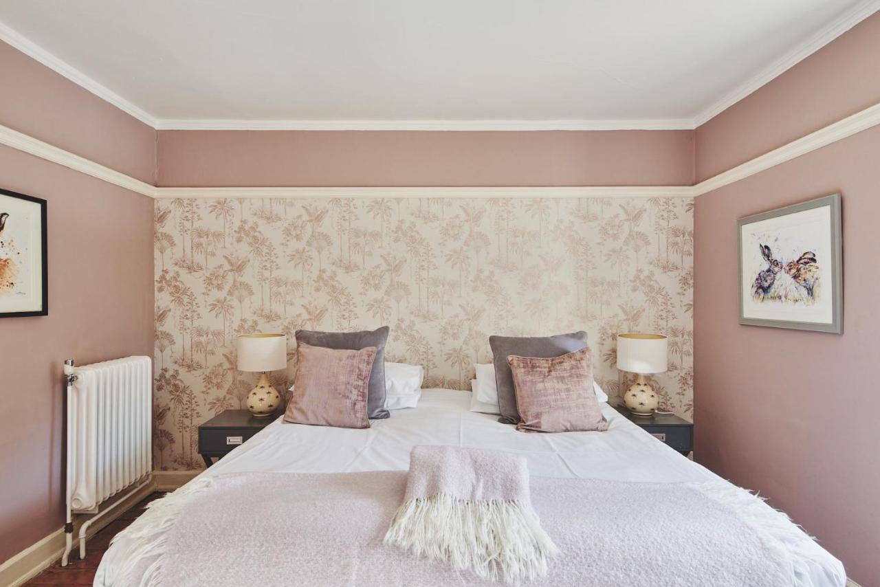 Equestrian Manor Villa อัพตัน อะพอน แซเวิร์น ภายนอก รูปภาพ